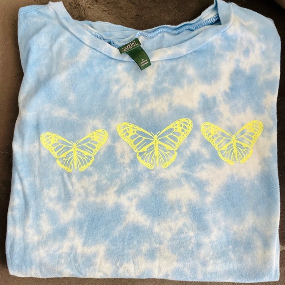 light blue & white tee with neon butterflies! 🦋 - Picture 2 of 4